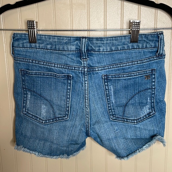 Joe's Jeans Other - Joe’s jeans blue jean shorts stretchy size 14
